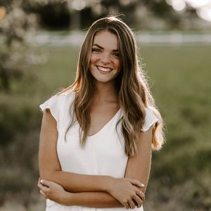 Meet your Posher, Emily